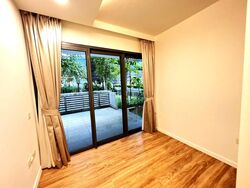 The Lakefront Residences (D22), Condominium #511912071